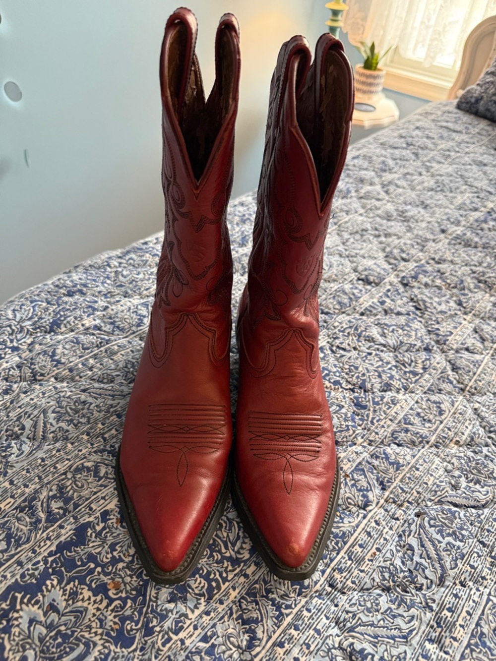 Ariat Red Leather Western Cowboy Boots 8.5